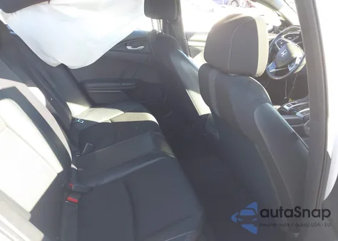 2020 Honda Civic Sport z USA, uszkodzony, nr VIN 2HGFC2F81LH570438